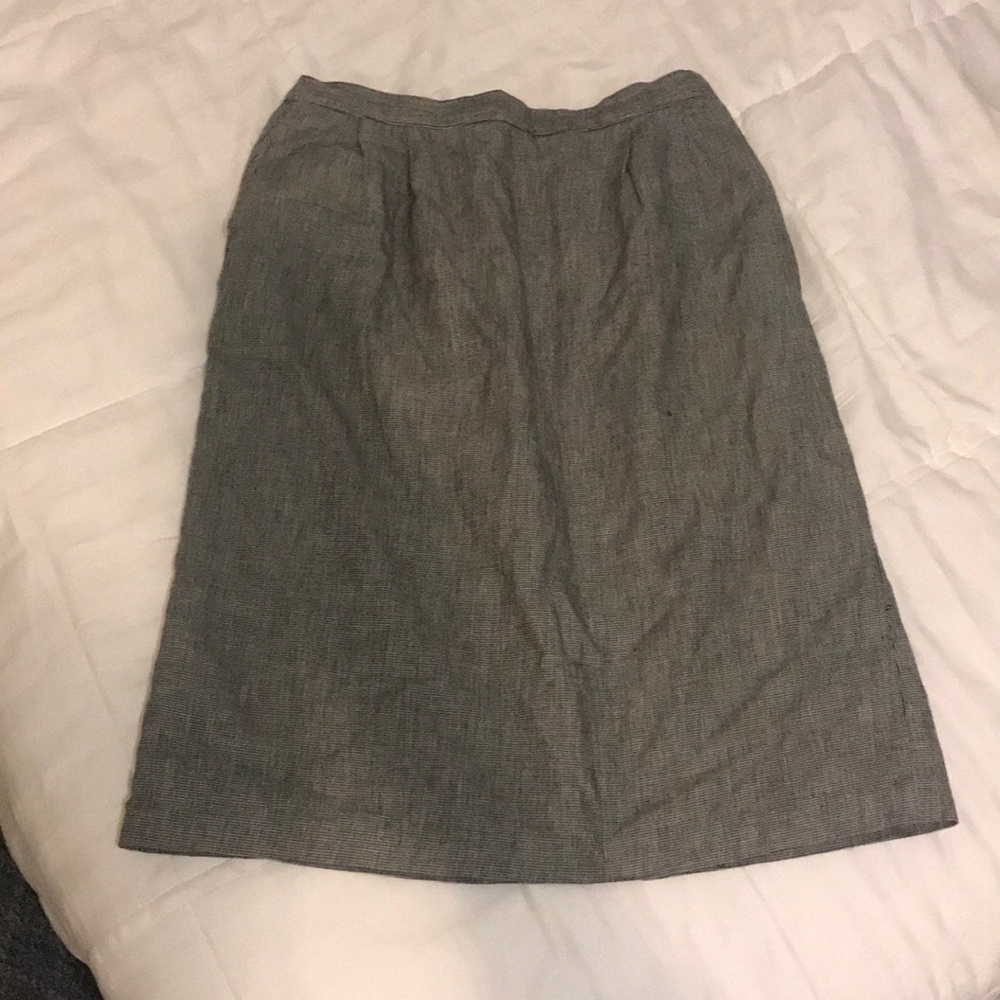 Gray Pencil Skirt with POCKETS size: 14